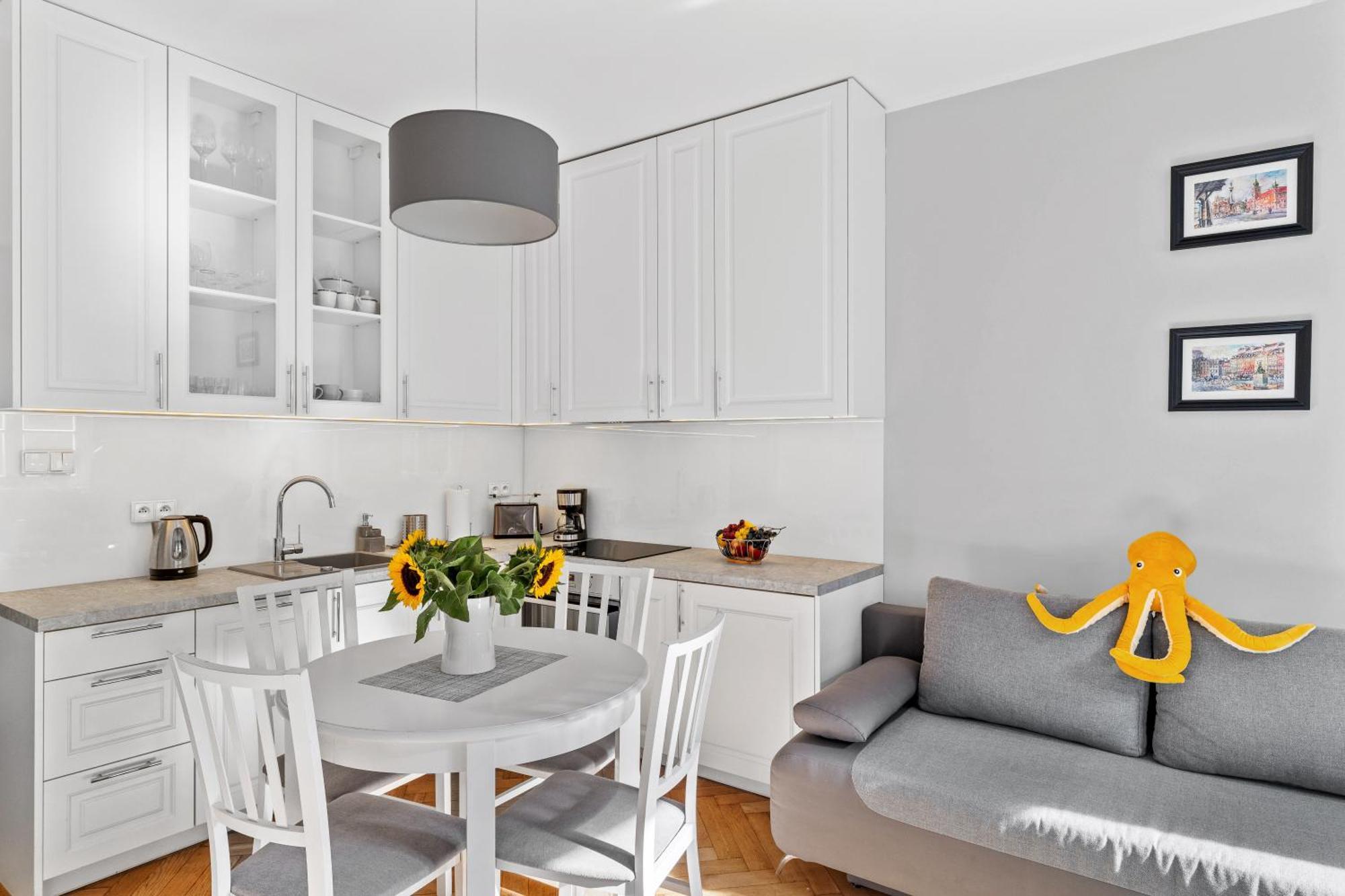 Cute Apartment In The Historic Old Town Of วอร์ซอ ภายนอก รูปภาพ